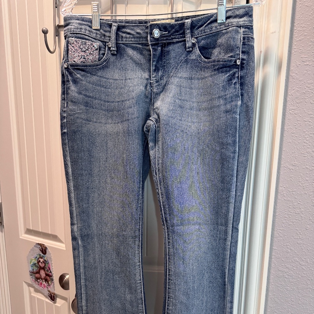 Mudd Stylish Blue Jeans with embellished pockets~Size 12 1/2 Girls~NWOT